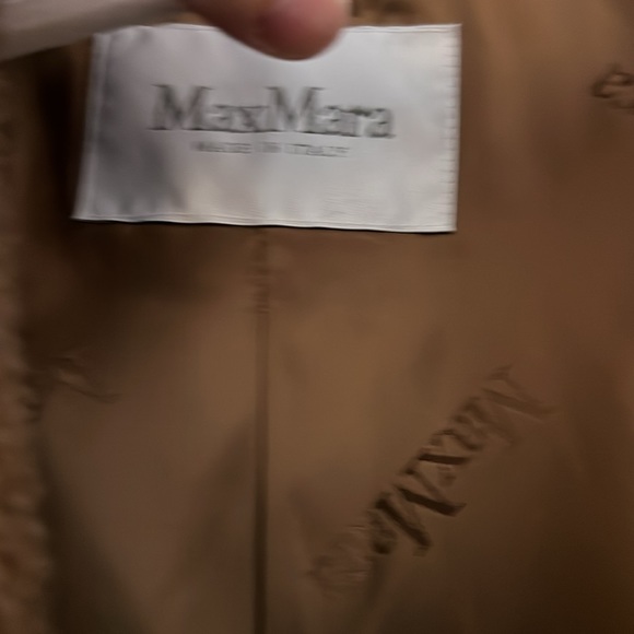 NWT Max Mara Teddy Coat in Camel sz Medium - Picture 3 of 4